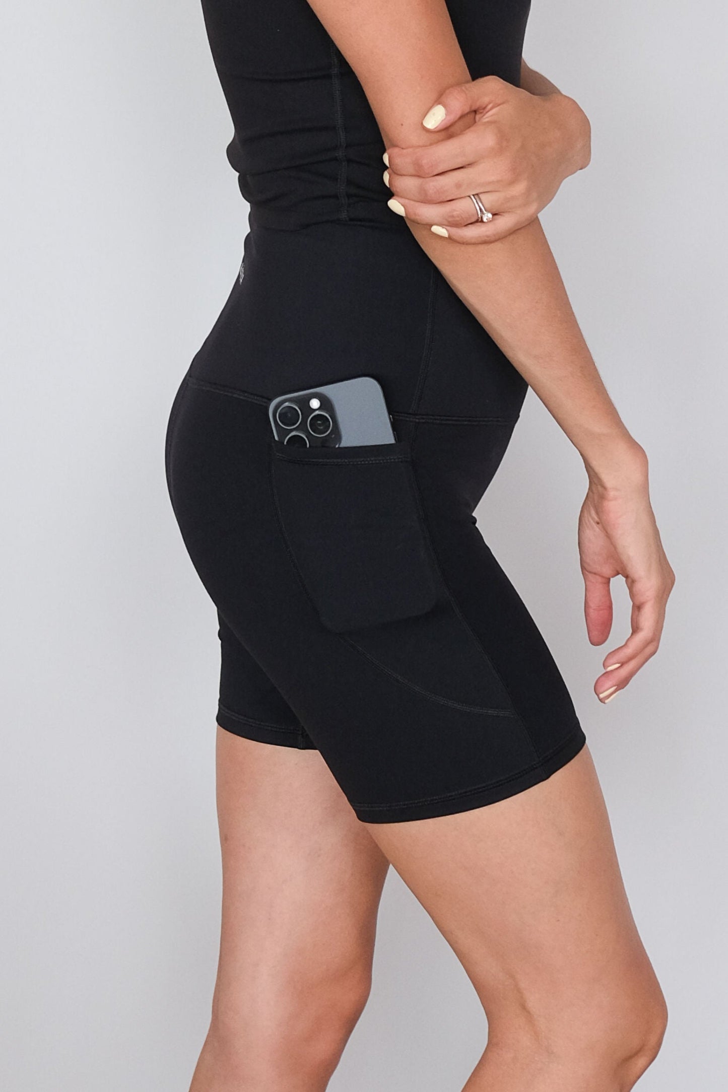 Performance Biker Shorts With Pockets